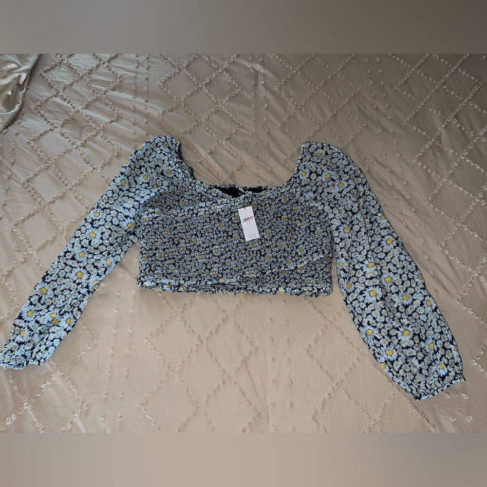 American Eagle Cropped long sleeve top Size XL